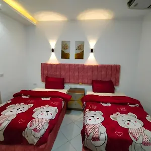 Apartment Delta Sharma102,13