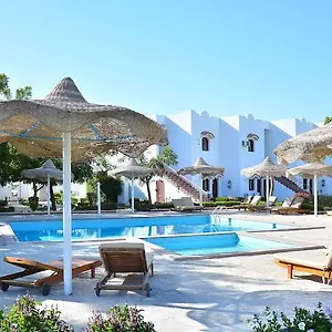 Resort Desert View