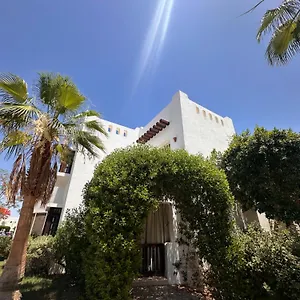 Apartment In Sheik *
