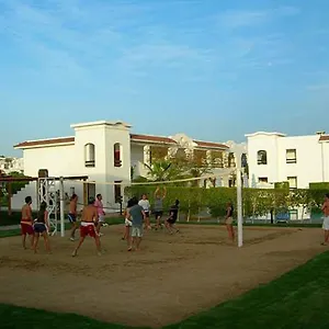 Resort Holiday Service College & Diving 3*