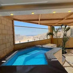 Apartment 4-bedroom With Seaview Balcony & Shared Infinity Pool On The Roof With Seaview *