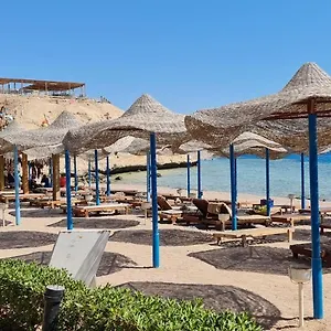 Hotel Sharks Bay Oasis & Butterfly Diving Center