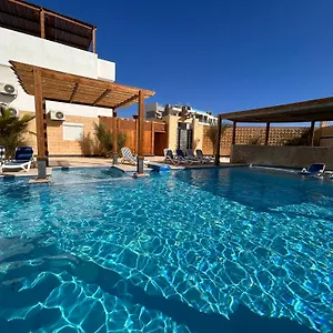 Apartment Seaview Oasis: Ground Floor Retreat With Rooftop Infinity Pool Sharm el-Sheikh