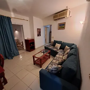 203/46 Delta Apartment