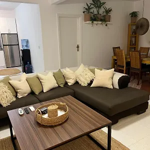 Amazing 2-bed Private With Shared Pools Apartment
