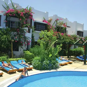 Aparthotel Herrmes *